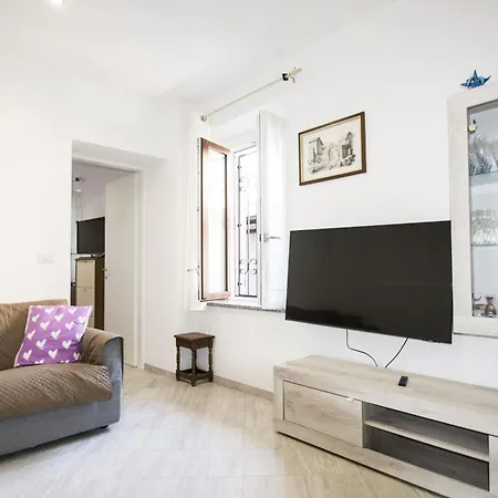 Il Cortiletto Apartment *